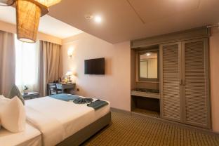 the international hotel