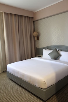 the international hotel