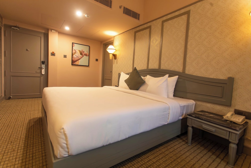 the international hotel