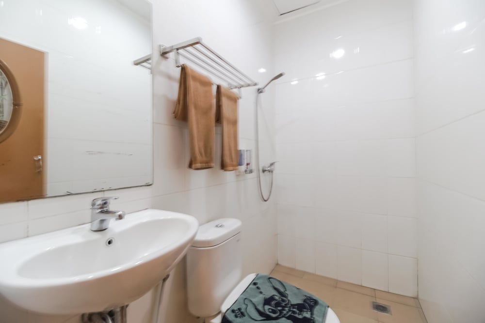 reddoorz plus karebosi area 2