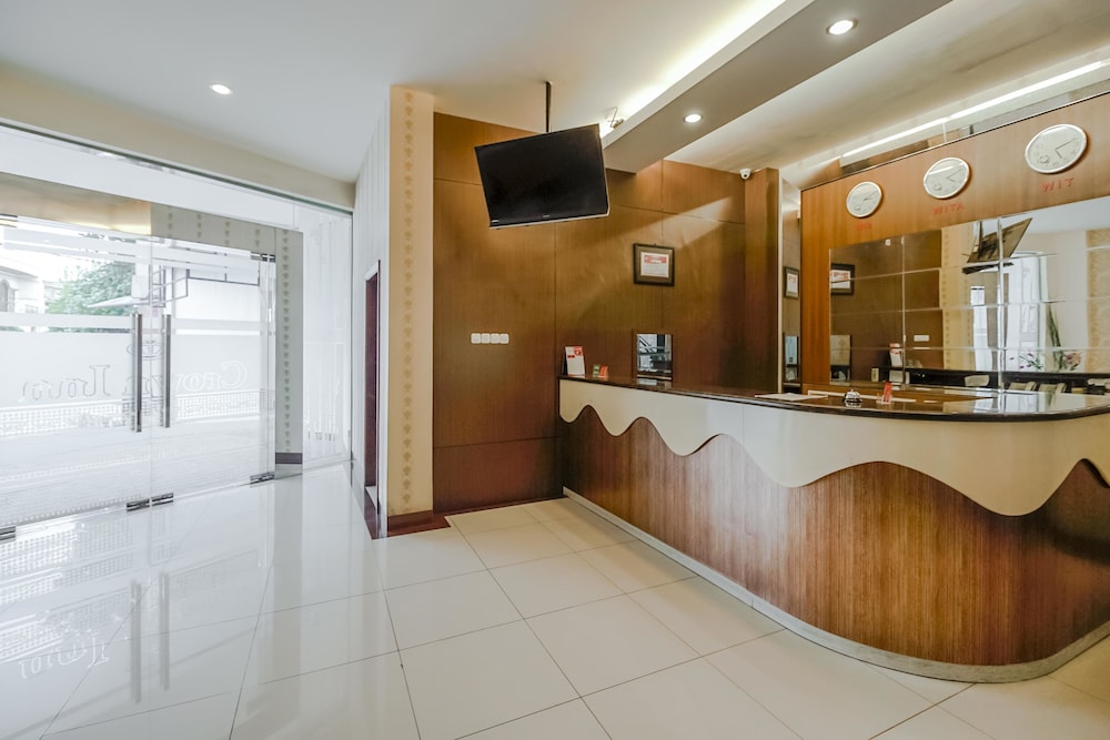 reddoorz plus karebosi area 2