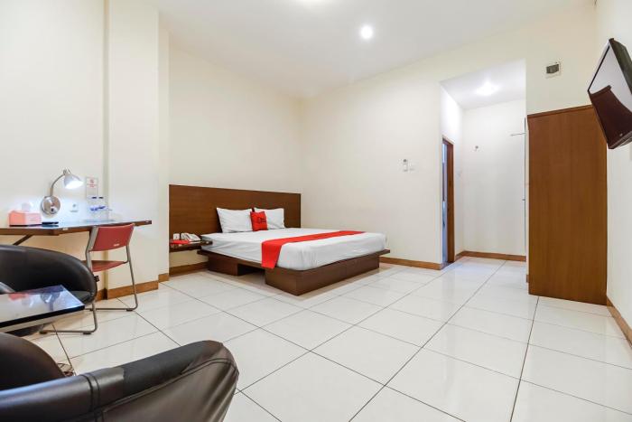 reddoorz plus karebosi area 2