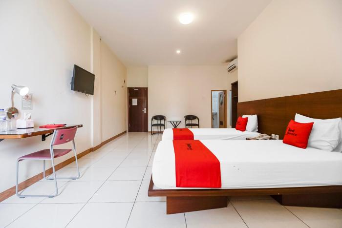 reddoorz plus karebosi area 2