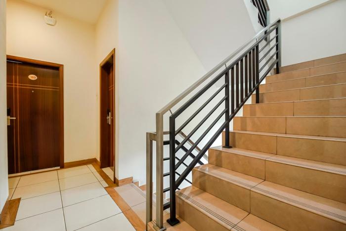 reddoorz plus karebosi area 2