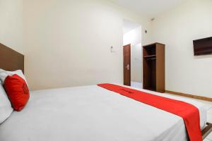 reddoorz plus karebosi area 2