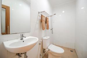 reddoorz plus karebosi area 2