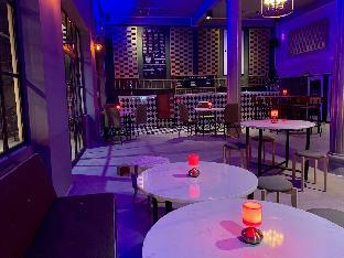 you empire hostel and bar