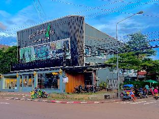 you empire hostel and bar