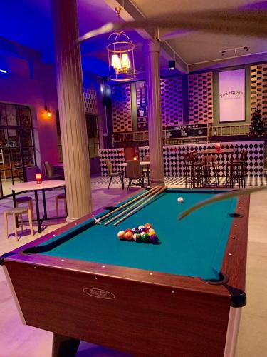 you empire hostel and bar