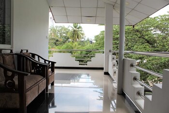 Hotel Sisara,Near Kataragama Temple Complex,3 star