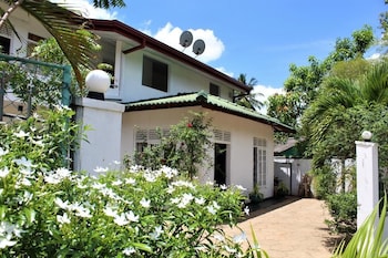 Hotel Sisara,Near Kataragama Temple Complex,3 star