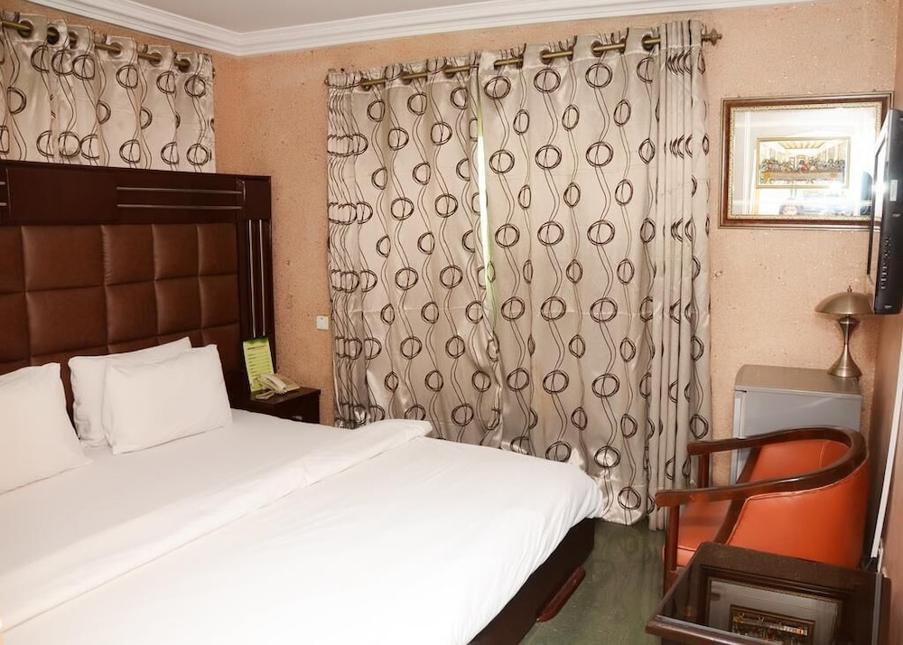 terrace green hotels