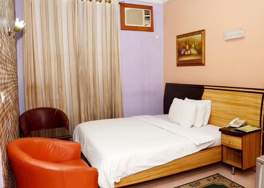 terrace green hotels