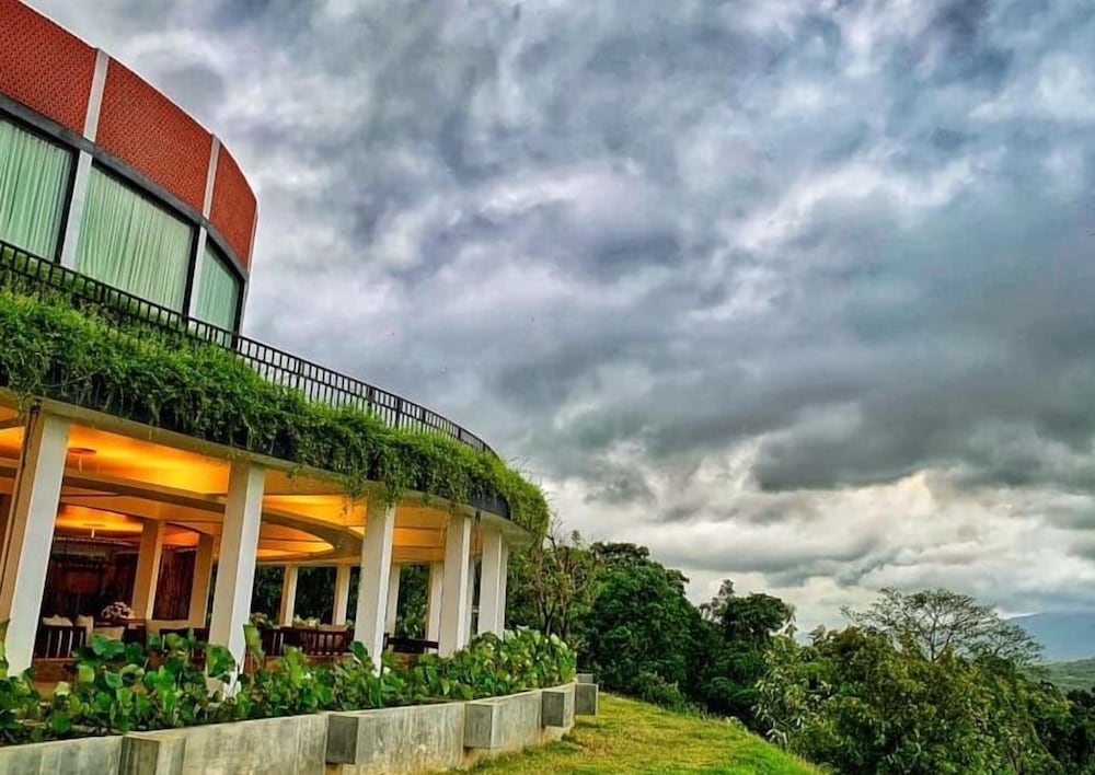 arangala forest lodge