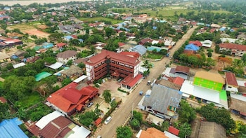 dongsay hotel thakhek