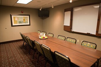 Hampton Inn Colby,Kansas>>Colby,3 star