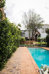 van dykshuis guest house