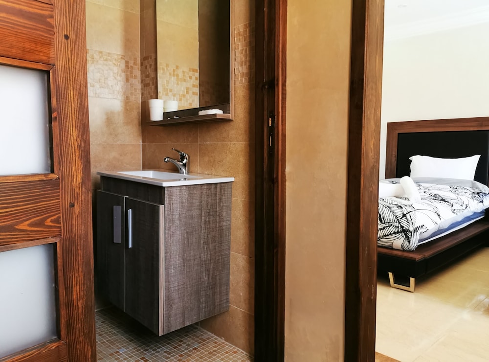 amwaj hotel