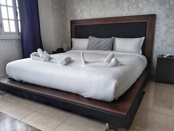 amwaj hotel