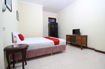 reddoorz mantrijeron 2