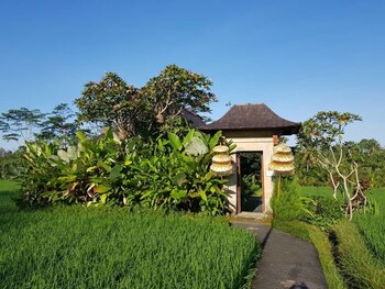 puri raya villa ubud