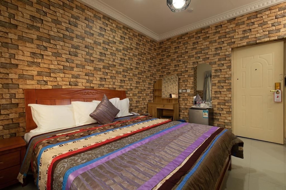 ag hotels and suites