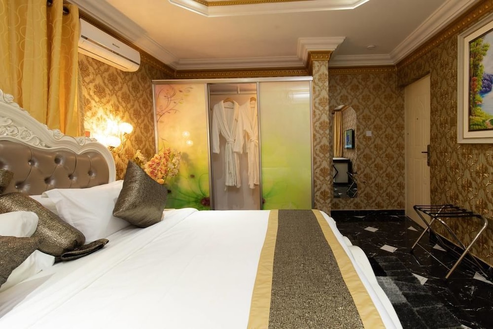 ag hotels and suites