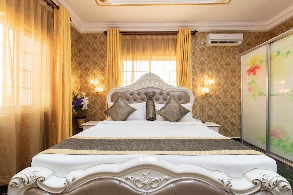 ag hotels and suites