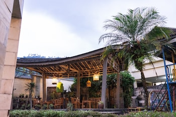 saung balibu hotel