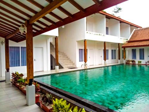 sinom borobudur hotel