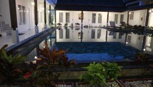 sinom borobudur hotel