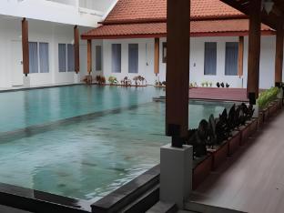 sinom borobudur hotel