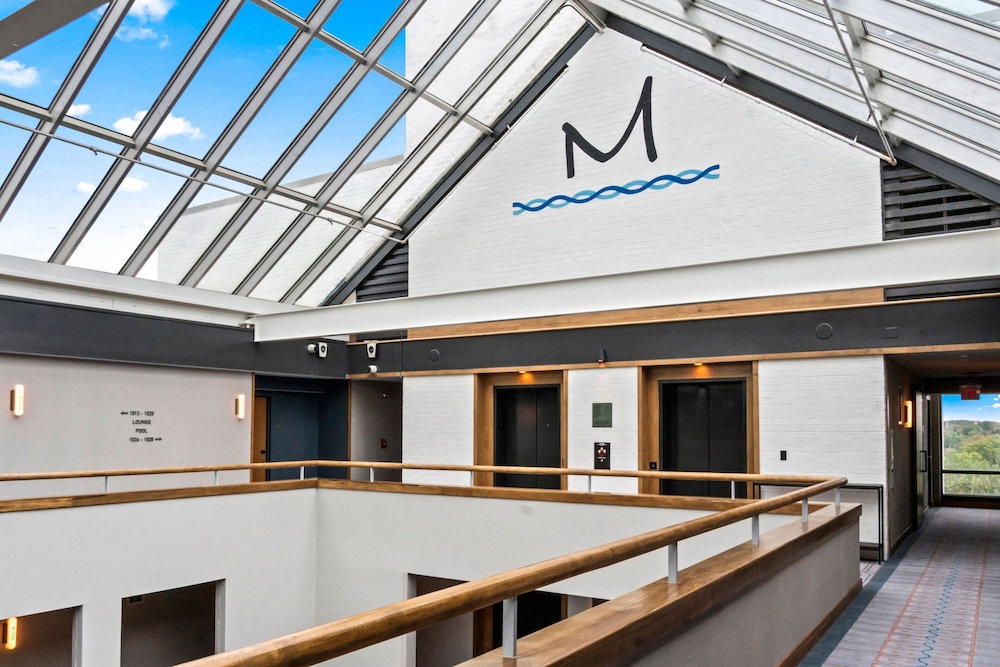 merriweather lakehouse autograph collection