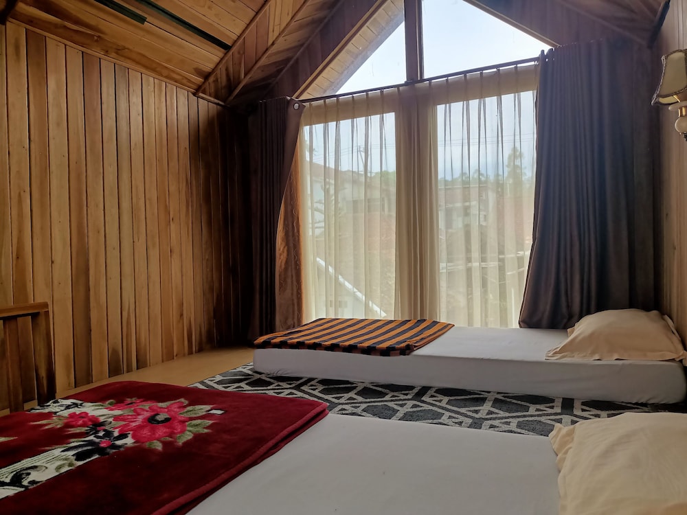 adk papandayan homestay and tour