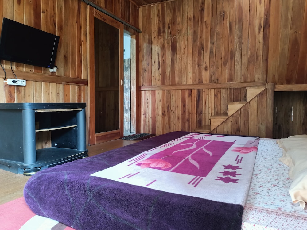 adk papandayan homestay and tour