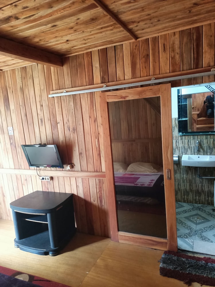 adk papandayan homestay and tour