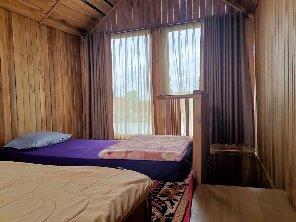 adk papandayan homestay and tour