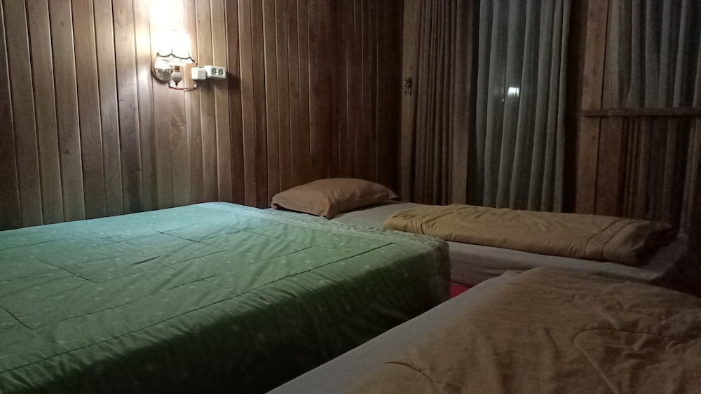 adk papandayan homestay and tour