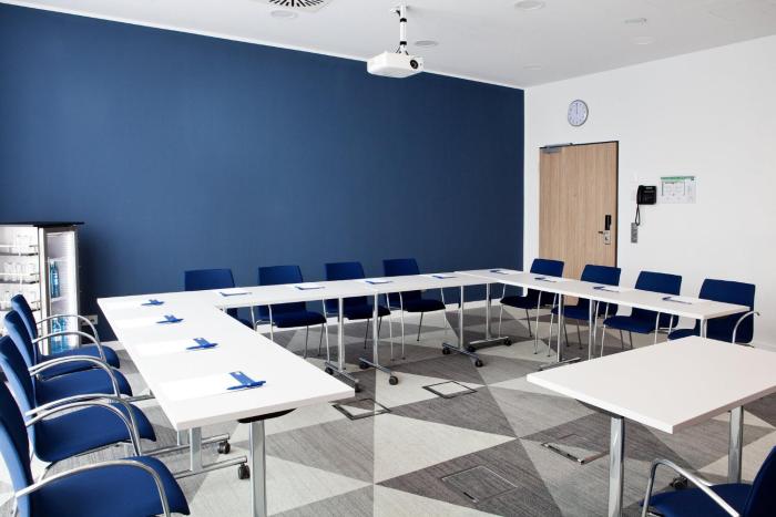 holiday inn express oberhausen an ihg hotel