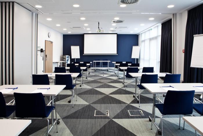 holiday inn express oberhausen an ihg hotel