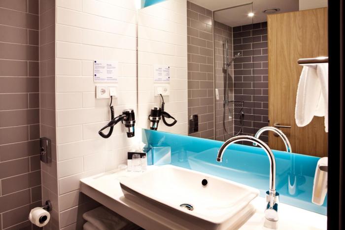 holiday inn express oberhausen an ihg hotel