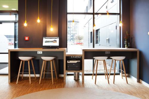 holiday inn express oberhausen an ihg hotel