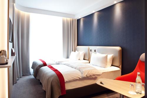 holiday inn express oberhausen an ihg hotel