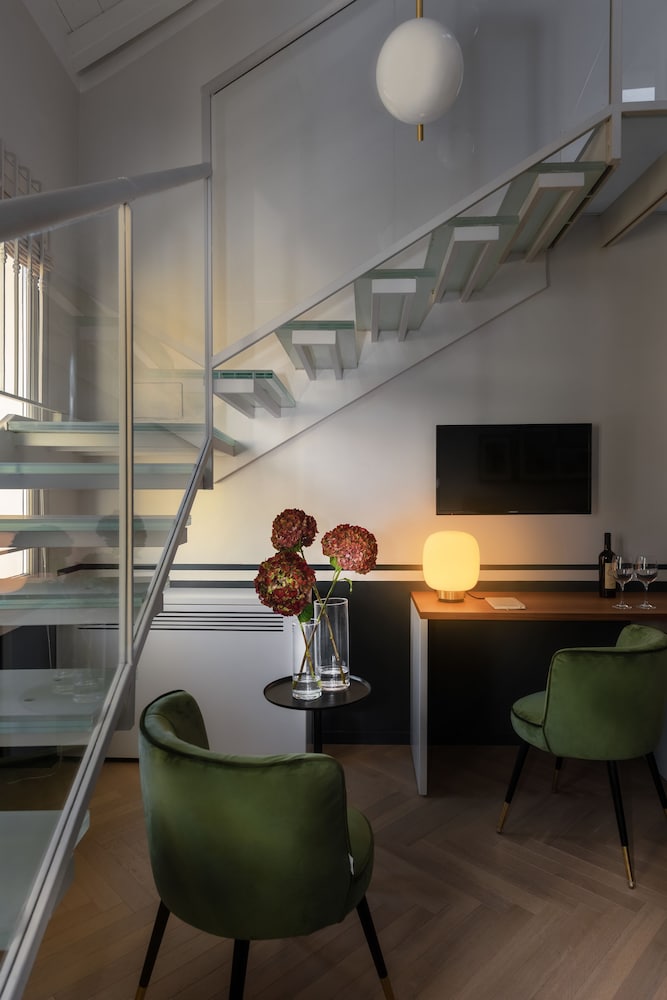 velvet grey boutique hotel