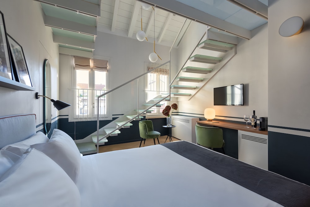 velvet grey boutique hotel