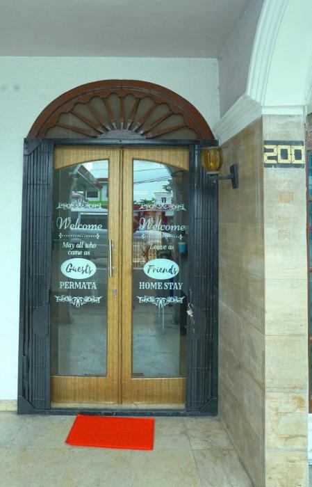 reddoorz near millennium ict center medan