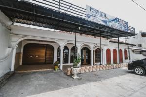 reddoorz near millennium ict center medan