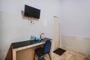 reddoorz near millennium ict center medan