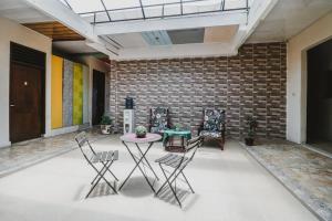 reddoorz near millennium ict center medan