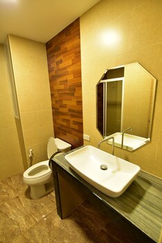 the nest hotel by ploy